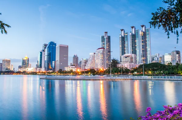 Alacakaranlık Benjakiti Park Bangkok, Tayland