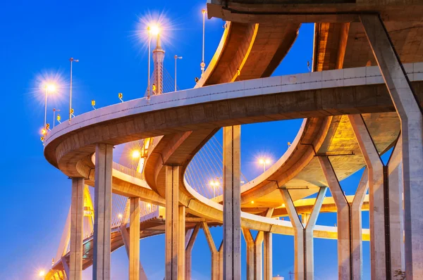 Bhumibol highway Bridge Twilight under view. — Stock Photo, Image