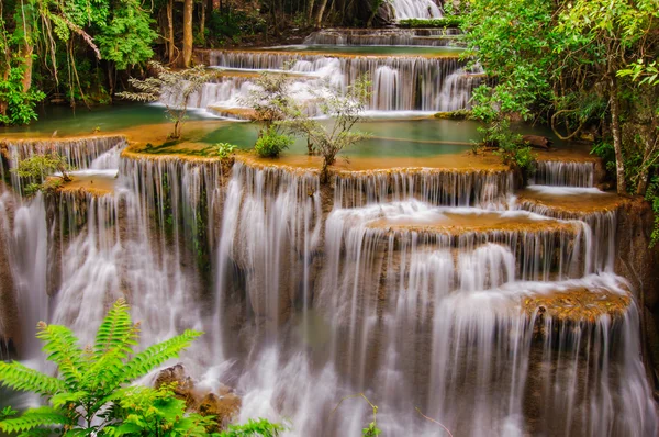 Huay Mae Kamin vattenfall National Park, Kanchanaburi, Thailand — Stockfoto