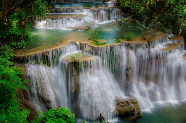 Taman Nasional Air Terjun Huay Mae Kamin, Kanchanaburi, Thailand Stok Foto Bebas Royalti