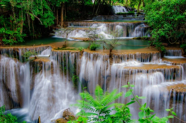 Taman Nasional Air Terjun Huay Mae Kamin, Kanchanaburi, Thailand Stok Foto Bebas Royalti