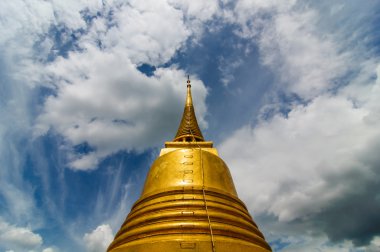 WAT Saket ünlü Budist tapınağı Bangkok olduğunu