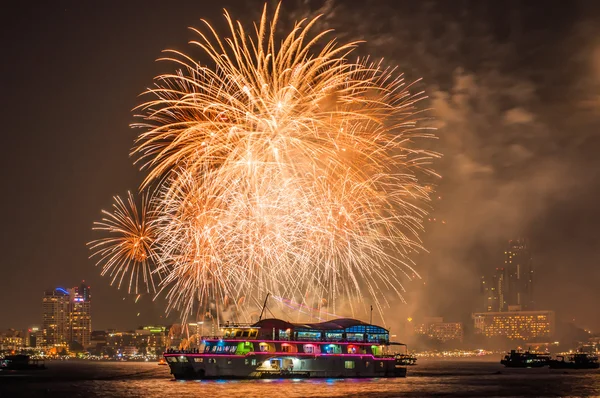 Pattaya Uluslararası Fireworks Kasım itibariyle 28,2015