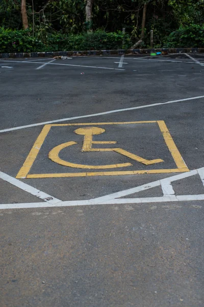 Symbole Parken für Behinderte. — Stockfoto