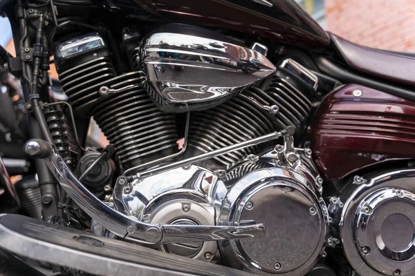 Förmiger Motorradmotor Glänzend Verchromt Kraftvoller Förmiger Motorradmotor Zylinder — Stockfoto