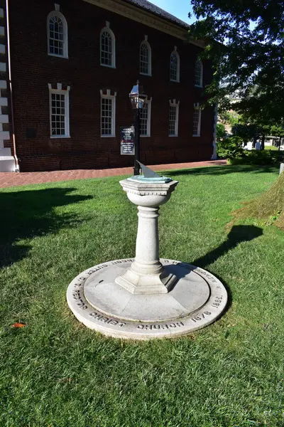 Alexandria Usa June 2021 Stone Metal Sundial Garden Christ Church — 스톡 사진