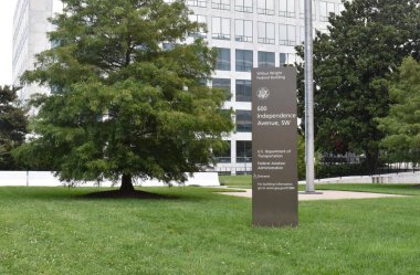 Washington, DC, ABD - 18 Eylül 2021: Wilbur Wright Federal Binası, ABD Ulaştırma Bakanlığı Federal Havacılık Dairesi Genel Merkezi