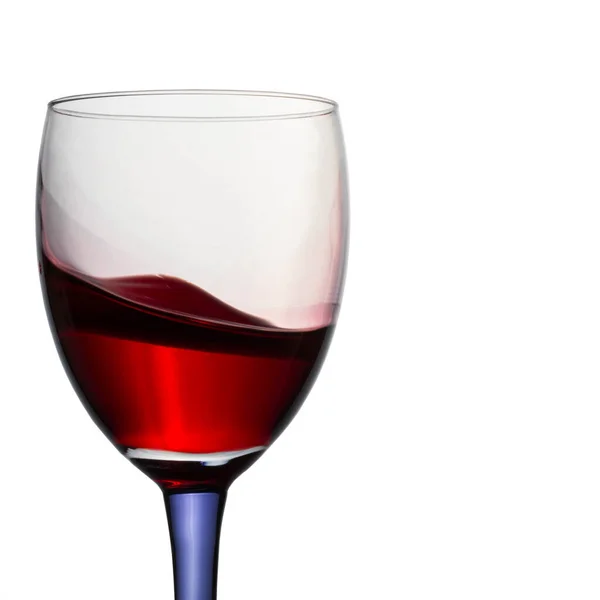 Alkoholhaltig Dryck Från Druvor Aptitretande Stänk Ett Glas Vit Bakgrund — Stockfoto