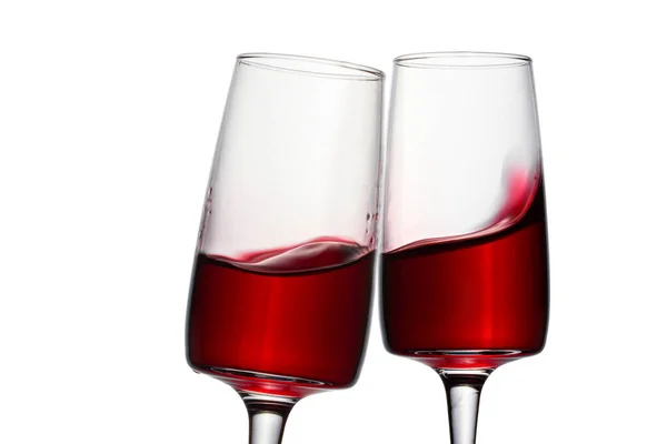 Belos Copos Festivos Vinho Tinto Closeup Fundo Branco Conceito Álcool — Fotografia de Stock