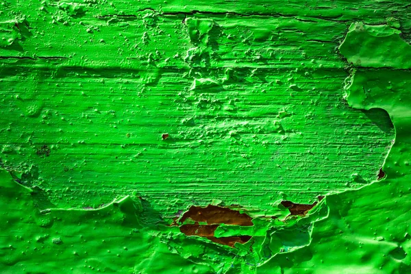parlak yeşil boya tabakası ahşap bir yüzeyi kaplıyor fantastik soyutlama yakın plan pürüzsüz yüzey sanatsal arka plan tasarım için değil