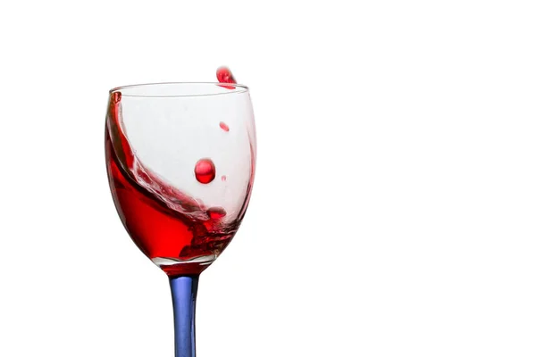 Glas Dem Rotwein Auf Weißem Hintergrund Eines Beliebten Alkoholischen Getränks — Stockfoto