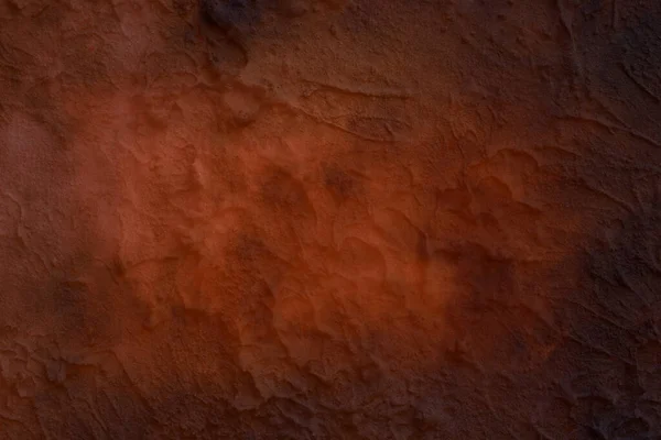 Mysterieuze Stenen Muur Met Een Glad Oppervlak Bedekt Met Fel Rechtenvrije Stockafbeeldingen
