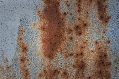 çatlamış boya ve paslı arka planla kaplı metal levha deseni tasarım için