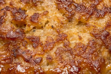 İştah açıcı kızarmış biftek dokusu ve parlak yağlı mutfak konsepti.