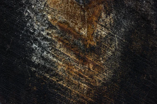 Karanlık ahşap kesim konsepti üzerine mistik çok renkli desen tasarım için vahşi yaşam arka planı