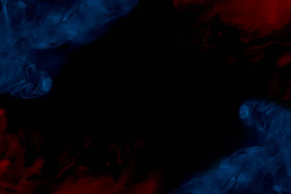 Nuages Fantastiques Bleus Rouges Vapeur Cigarette Sur Fond Sombre Modèles — Photo