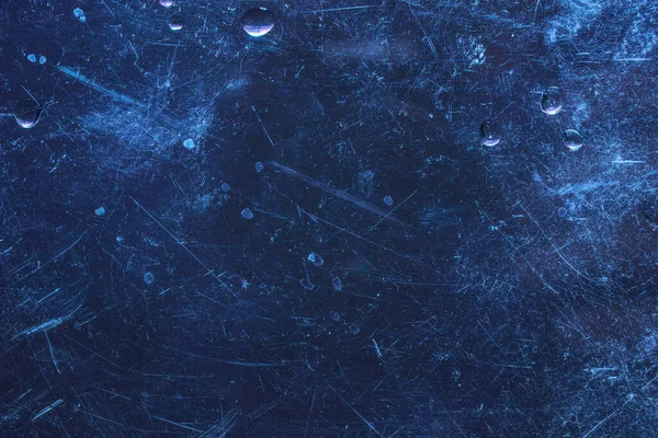 Mysteriöse Dunkelblaue Hintergrund Mit Wassertropfen Und Kratzern Auf Glas Fantastischen — Stockfoto