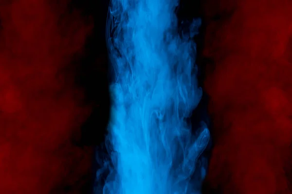 Nuages Mystiques Vapeur Cigarette Fond Bleu Rouge Gros Plan Pour — Photo