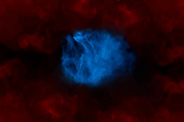 Fantastische Blaue Wolke Aus Zigarettendampf Sieht Aus Wie Eine Anomalie — Stockfoto