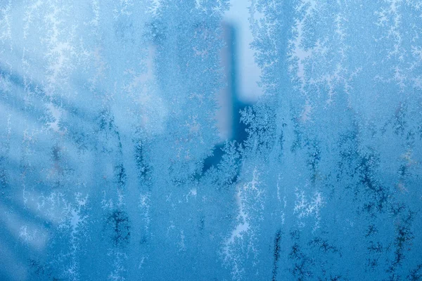 Patrones Hielo Brillante Una Ventana Congelada Hechizante Fondo Día Invierno — Foto de Stock