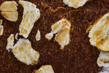 kahverengi ekmek kabuğu desenli yulaf ezmesi tasarım pişirme kavramı için yakın plan