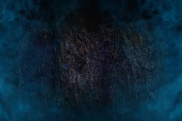 Bleu Fantomatique Brouillard Couvert Tronc Arbre Fermer Concept Mystiques Nature — Photo