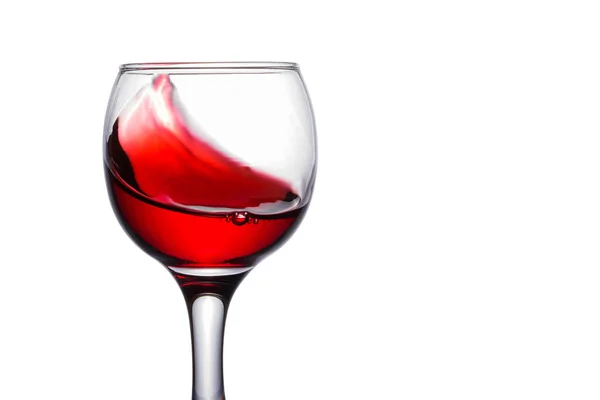 Aptitretande Rött Vin Ett Glas Vit Bakgrund Läcker Alkoholhaltig Dryck — Stockfoto