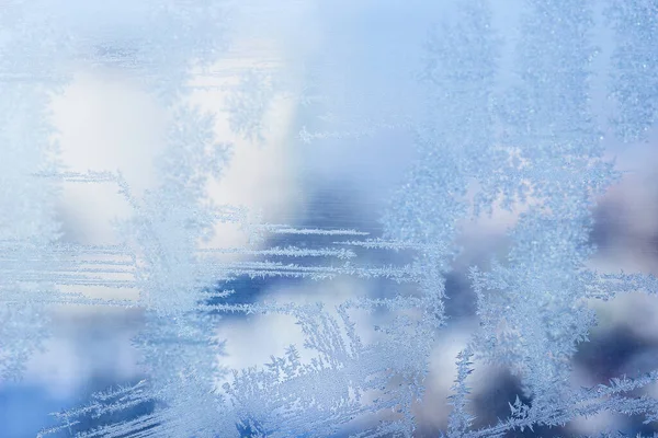 Linhas Brilhantes Finas Enfeitiçando Padrões Gelo Uma Janela Inverno Congelada — Fotografia de Stock