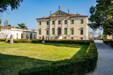 Montecchio Maggiore 'daki Villa Cordellina Lombardi manzarası. 31 Mart 2019 Montecchio Maggiore, Vicenza - İtalya