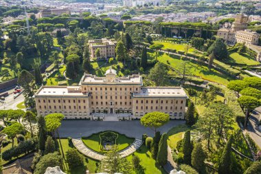 Roma, Vatikan 'daki Aziz Petrus Bazilikası' nın en iyi manzarası.