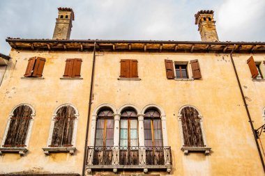 Venedik 'teki eski bina.