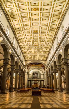 Floransa 'daki San Lorenzo Kilisesi' nin iç manzarası. 23 Nisan 2018 Floransa, Toskana - İtalya