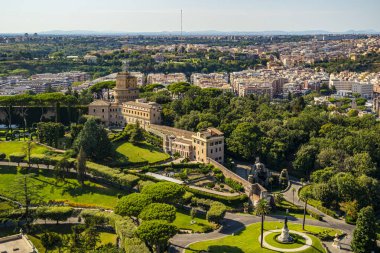 Roma, Vatikan 'daki Aziz Petrus Bazilikası' nın en iyi manzarası.
