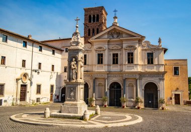 San Bartolomeo all 'Isola Bazilikası' na bakın. Ağustos 2019 Roma, Lazio - İtalya