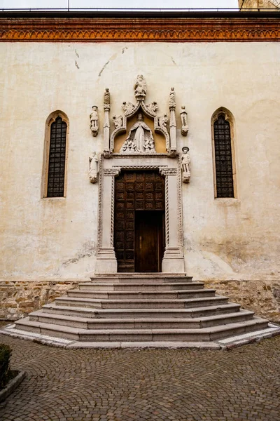 Vieille Porte Bois Dans Ville Barcelone — Photo