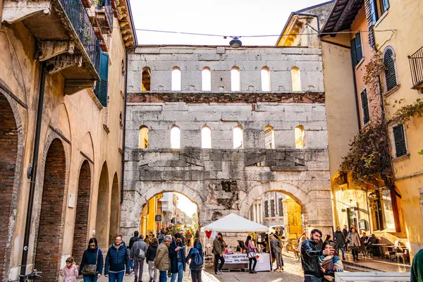 Roma Itália Circa Setembro 2019 Turistas Que Visitam Rua Cidade — Fotografia de Stock