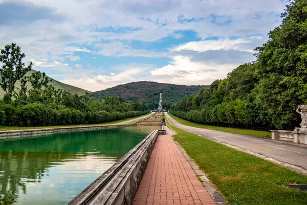 Veduta Delle Fontane Con Statue Della Reggia Caserta Giugno 2018 — Foto Stock