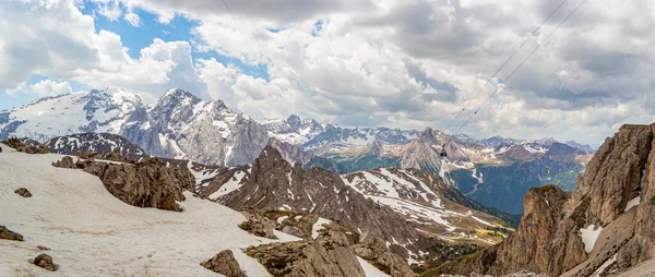 Uitzicht Vanaf Het Pordoi Gebergte Met Kabelbaan Trentino Alto Adige — Stockfoto