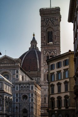 Vaftiz ve Floransa Katedrali 'nin manzarası. 24 Nisan 2018 Floransa, Toskana - İtalya