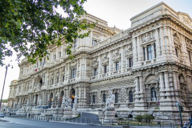 Roma 'daki Temyiz Mahkemesi binasının manzarası. 20 Ağustos 2019 Roma, Lazio - İtalya