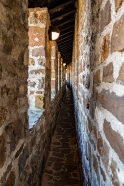 Gorizia Kalesi 'nin iç koridoru. 3 Ocak 2019 Gorizia, Friuli Venezia Giulia - İtalya