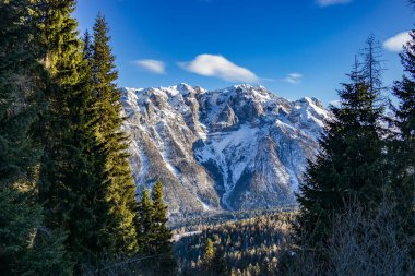 Dağların güzel manzarası