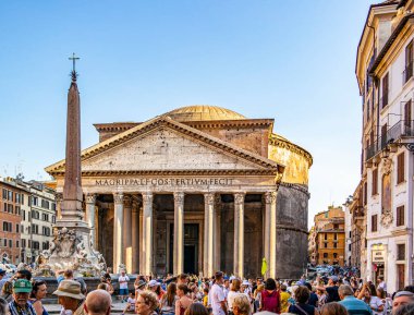 Roma 'daki Pantheon manzarası. Ağustos 2019 Roma, İtalya