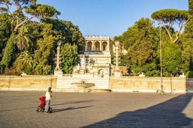 Roma 'daki Piazza del Popolo manzarası. 20 Ağustos 2019 Roma, Lazio - İtalya