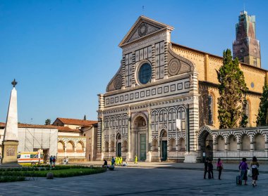Floransa 'daki Santa Maria Novella kilisesine bakın. 24 Nisan 2018 Floransa, Toskana - İtalya