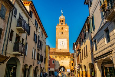 Castelfranco Veneto köyünün merkezine bakın. 24 Mart 2019 Castelfranco Veneto, Treviso - İtalya