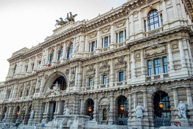 Roma 'daki Temyiz Mahkemesi binasının manzarası. 20 Ağustos 2019 Roma, Lazio - İtalya