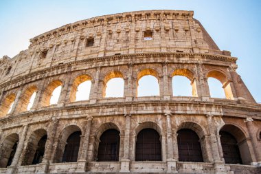 Roma, Lazio 'daki Colosseum' a bakın - İtalya