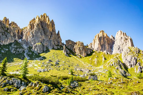 Utsikt Över Bergen Vid Fratelli Fonda Savio Tillflyktsort Belluno Italien — Stockfoto