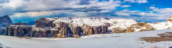 ポルドイ峠にあるマリア避難所からの山の景色 トレンティーノ アルト アディジェ イタリア — ストック写真